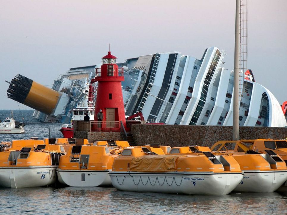 Bergung des Kreuzfahrtschiffs Costa Concordia.
