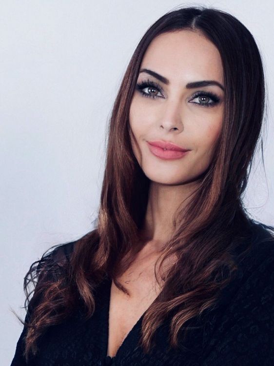Porträt von Donya Gilan