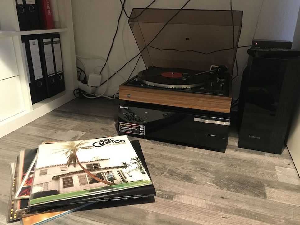 Schallplatten und Plattenspieler