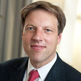 Porträt von Stefan Bach.