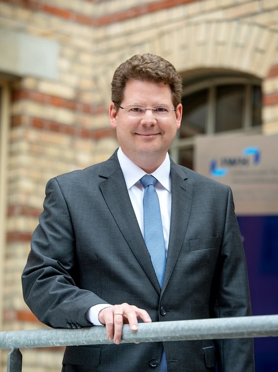 Oliver Holtemöller, stehed