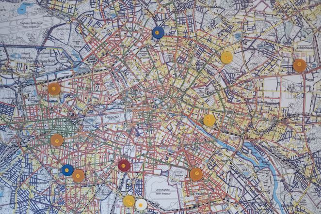 Bunt markierter Stadtplan von Berlin.