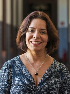 Porträt von Denise Pires de Carvalho
