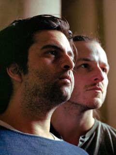 Alexander Schmotz und Alexandros Tokhi im Profil.