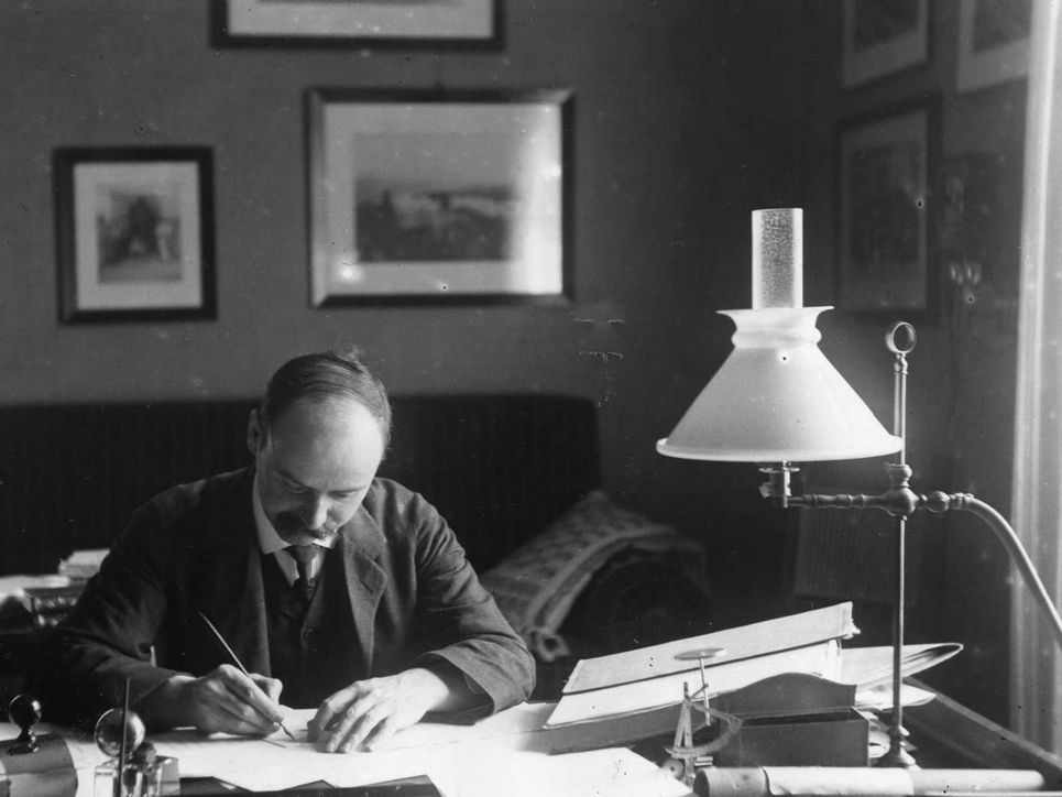 Karl Schwarzschild im Büro