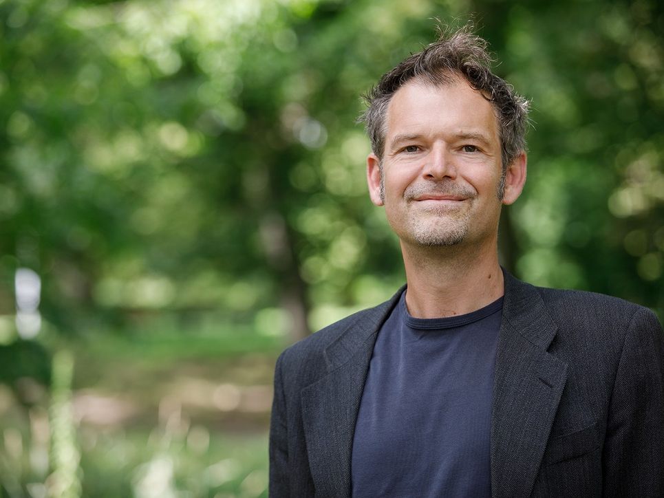 Der Agraringenieur Stefan Sieber
